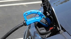 Sumitomo Electric's SEVD-11U CHAdeMO Charges In Boost Mode