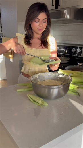 Tamalitos salvadoreños de elote - receta fácil
