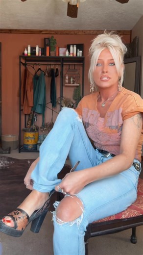 Kisha Royse (@khc_kish)’s videos with Let Your Love Flow - The Bellamy Brothers