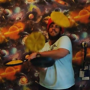 So many cool things about this video!🤹‍♂️🥞 By Kyle Johnson of the US 🇺🇸 #ijajugglers | International Jugglers' Association - IJA
