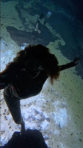 Let me show you this amazing spring in Florida #mermaid #freediving #floridasprings #floridalife
