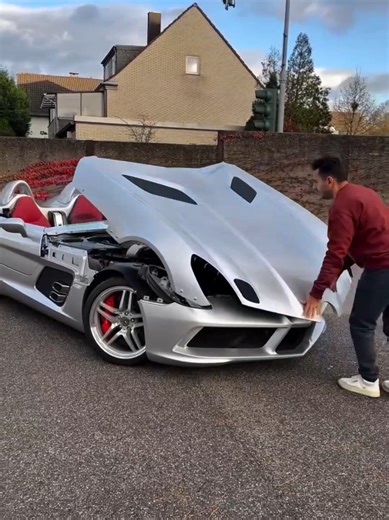 No final do vídeo as pessoas se assusta com o ronco do motor #mclaren #bugatti #roncodomotor #viral #carrossportivo