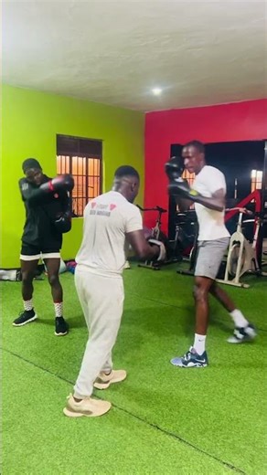 🥊 Intense Boxing Pad Workout Speed, Power & Cardio Boxing Training #boxing #boxingworkout #padwork