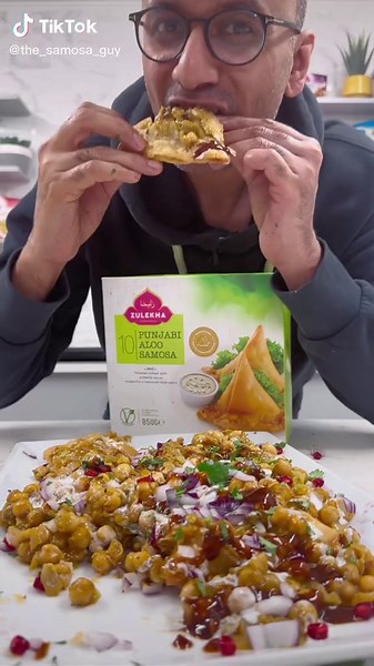Delicious Samosa Chaat Platter Recipe by Zulekha