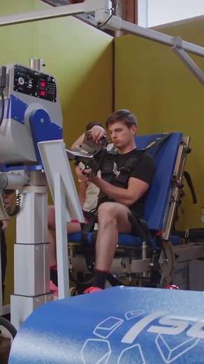 3…2…1…. 🗣️PUSH , COME ON!! #F1 #RedBullRacing #workout #Gym | Oracle Red Bull Racing