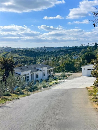 3570 Canonita Dr, Fallbrook, CA 92028 - MLS NDP2408720 - Coldwell Banker