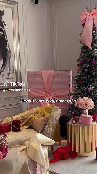Victoria's Secret Holiday Campaign Unveiled