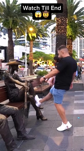 These reactions were not expected #prank #funny #fun #mahdi_fun #reels #viral #explore