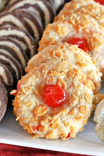 Pillsbury's Old Fashioned Cornflake Cherry Winks - Jam Hands