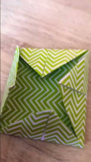 How to make a paper Chatterbox