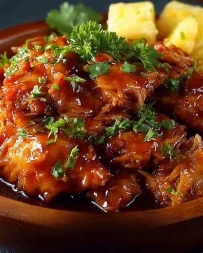 Sweet Hawaiian Crockpot Chicken Ingredients: 2 pounds boneless, skinless chicken thighs 1 cup pineapple chunks (fresh or canned, drained) 1 cup teriyaki sauce 1/2 cup brown sugar 1/4 cup soy sauce ...... Full Recipe in Coʍmеոτ 💬 | Food Lovers