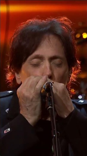 The Doobie Brothers with "Long Train Runnin'" from The Late Show