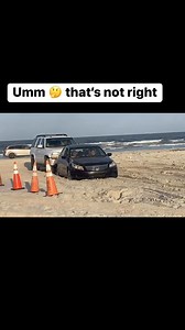 The stuff you see on the beach during spring break #beachlife #beach #beaches #beachvibes #stuck #offroad #offroadrecovery #jeep | Matt Mckinzie