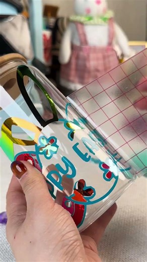 🐰Pick your favorite Easter design and make a beautiful glass can with Adhesive Vinyl.🌷