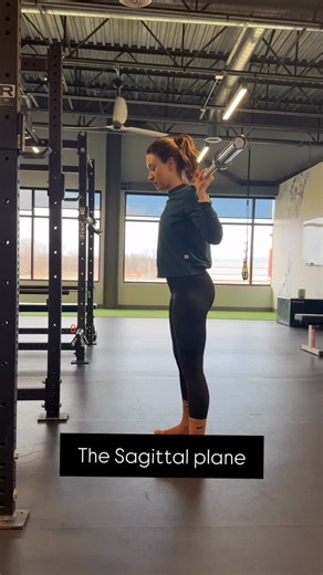Erin June LLC, Personalized Training on Instagram: "The sagittal plane is the most well-known and most frequently used plane of motion in both daily life and traditional training. Why: • Most human movement happens forward and backward (walking, sitting, standing, climbing stairs). • Most classic gym lifts live here: squats, deadlifts, presses, rows, lunges. • Many programs unintentionally overemphasize the sagittal plane because it’s familiar, linear, and easy to load. The best part it’s often
