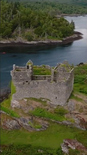 Castle Tioram View, Scotland 🏴󠁧󠁢󠁳󠁣󠁴󠁿 - 4K Ultra HD | Castle #travel #castle #scotland