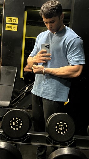 ᴀᴀʀʏᴀ ɢᴜʟʜᴀɴᴇ on Instagram: "Beach and abs go hand in hand. . . . . . . . . . #reels #beach #beachbody #beachlovers #beachlove #explorepage #foryou #instadaily #fypシ #trendingreels #gymreels #instagood #instafit #motivation #abs #physique #viralreels #gymshark #blowthisup #glowup #glowupseason #summershred #relatable #looksmaxing #aurafarming #flexing"