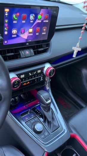 Exploring the Functional Interior of the 2023 RAV4 TRD Off-Road