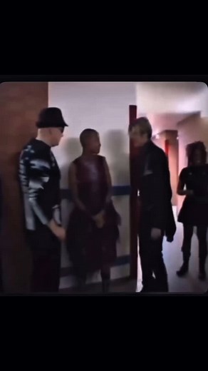 Behind the scenes of Reality tour #davidbowie #rocknroll #rock #legendsonly #musiclovers #davidbowietribute #davidbowieis #davidbowieforever #davidbowiefan #bowie #bowieforever #davidrobertjones #iman #rockstar #alltheyoungdudes #heroes #spaceoddity #ziggystardust #starman #instagram #instagood #vinyl #love #art #davidbowieart #davidbowielove #davidbowiefanpage #davidbowiefan #labyrinth #reality #jareth | David Eiwob