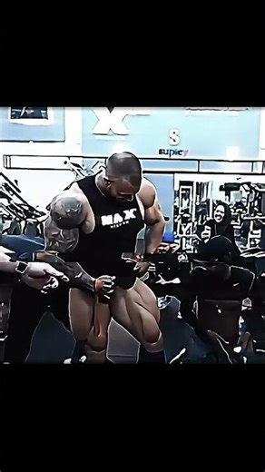 Bodybuilder Legs Vs Skinny guy💀 #bodybuilder