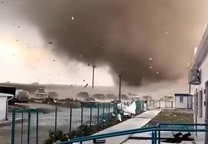 46K views · 700 reactions |  BREAKING NEWS • EF5 tornado strikes America – total devastation... || || #tornado #EF5 #tornadoAmerica #breakingnews #stormdamage #extremeweather #naturaldisaster #tornadostrikes #USAweather #tornadovideo #weatheralert #disasterfootage #severestorm #stormchasing #viralvideo | America Alerts | Facebook