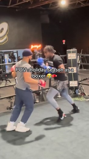 Holiday season as a boxer: still workin’ 😂🥊🔥 #Teams3 #boxing #sports #meme #reels | Samuel S3 Arnold iii