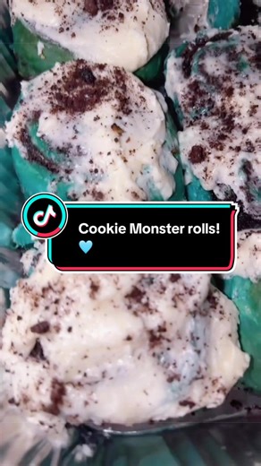 My mama made Cookie Monster rolls! They were delicious! 🩵 #homemaderolls #homemadedesserts #cookiemonsterrolls