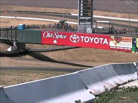 Historic Formula 5000 race cars at Infineon - V8 sounds