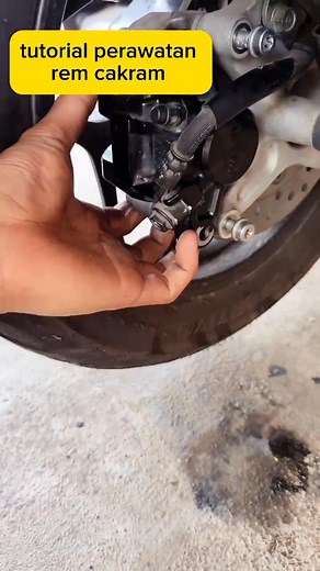 Tutorial perawatan rem cakram | Mekanik Motor