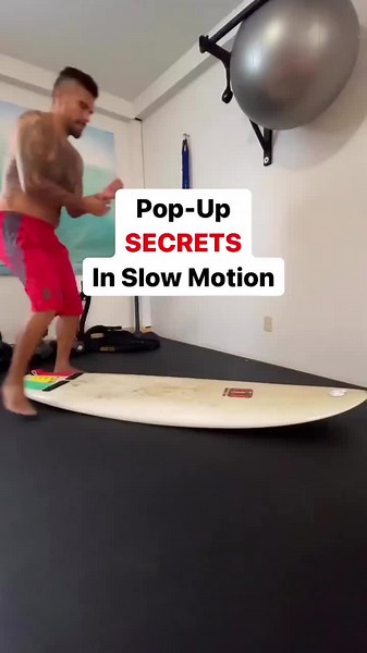 Pop-up secrets in slow motion Link in bio for more FREE training #surffitnesstraining #surfing #surf #surfer #surfboard #surflife #surftips #surftipsforbeginners #surfers