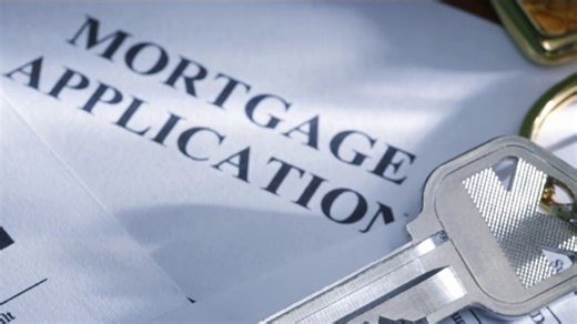 Applications to refinance home loans jump as mortgage rates drop