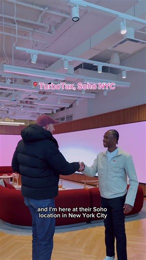 The ‪@turbotax‬ Soho store is so nice! File with an expert IRL or online. #TurboTaxPartner #Ad