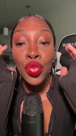 ASMR kisses 💋 #asmr #satisfying #gaiadagoddess | asmr microphone