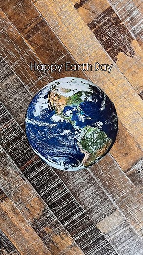 Sip with purpose this Earth Day! 🌍✨ Celebrate with our delicious organic teas—nurturing the planet, one cup at a time. 🍵🌱 link in our bio #EarthDay #OrganicTeaLove #mightyleaftea | Mighty Leaf Tea