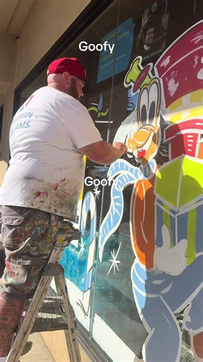 Goofy’s outline! How to paint tutorial! #windowpainting #cartoon #howtopaint #painting #tiktokart