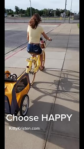 #dogmom #dogmomlife #choosehappy #happy #momsoftiktok