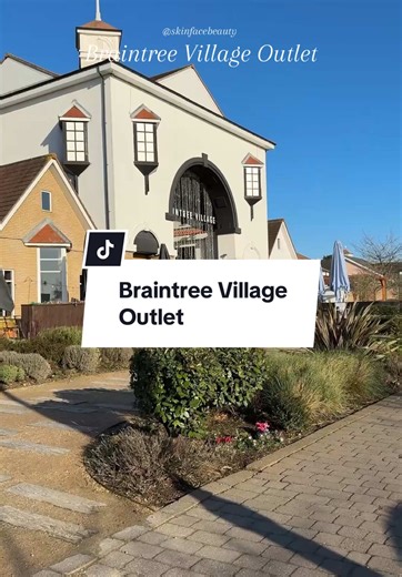 Explore Braintree Village Outlet: A Shopping Paradise