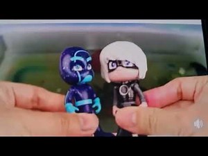 Coloring with PJ Masks Bath Paint Time Activity Set in The Tub.