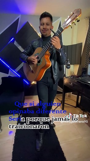 Mujeres Divinas - Karaoke de Vicente Fernández