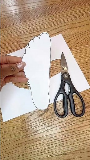 How to Measure Kids Shoe Size at Home 👟 #shorts