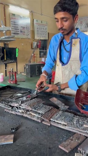 step-by-step Edge Joint preparation and welding practical Iti #itiwelder #iti #shorts #edge joint