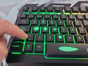 ≫ Poner Símbolo Mayor Que y Menor Que en Teclado 2025