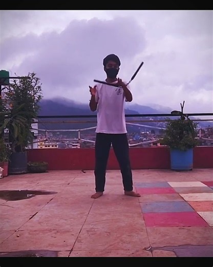 Nanchaku tutorial #nunchakufreestyle #spinning