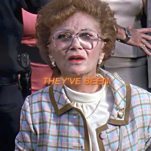 Mom always treats her son like a little baby.| Stop! Or My Mom Will Shoot (1992)#shorts