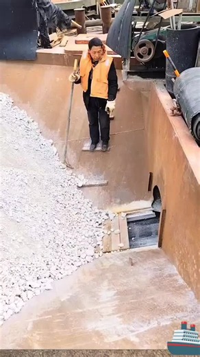 3700 Ton Rock Unloading Ship: How Cargo Sand Unloading Works