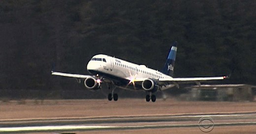 JetBlue flight makes emergency landing after slide deploys
