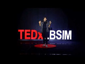 Being Uncomfortable is Just a Mindset | Simran Balar Jain | TEDxLBSIM