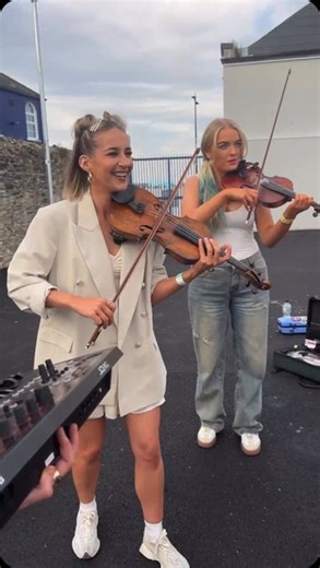 BIIRD on Instagram: "As an 11 piece band you rehearse whenever and wherever you can🤝 #irishmusic #biird #irishsong #traditionalirishmusic #irishdance #girlgroup #livemusic #ireland #folkmusic #newmusic #viral #absolutelilt #harmony #irishtiktok #trad"