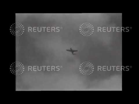 1948 New Hawker jet is demonstrated