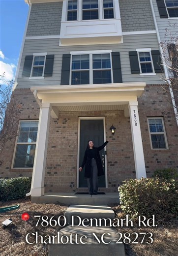 Charming 3-Story Townhome in Charlotte, NC